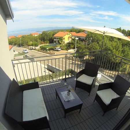 Apartmani Zaric Malinska Exterior foto