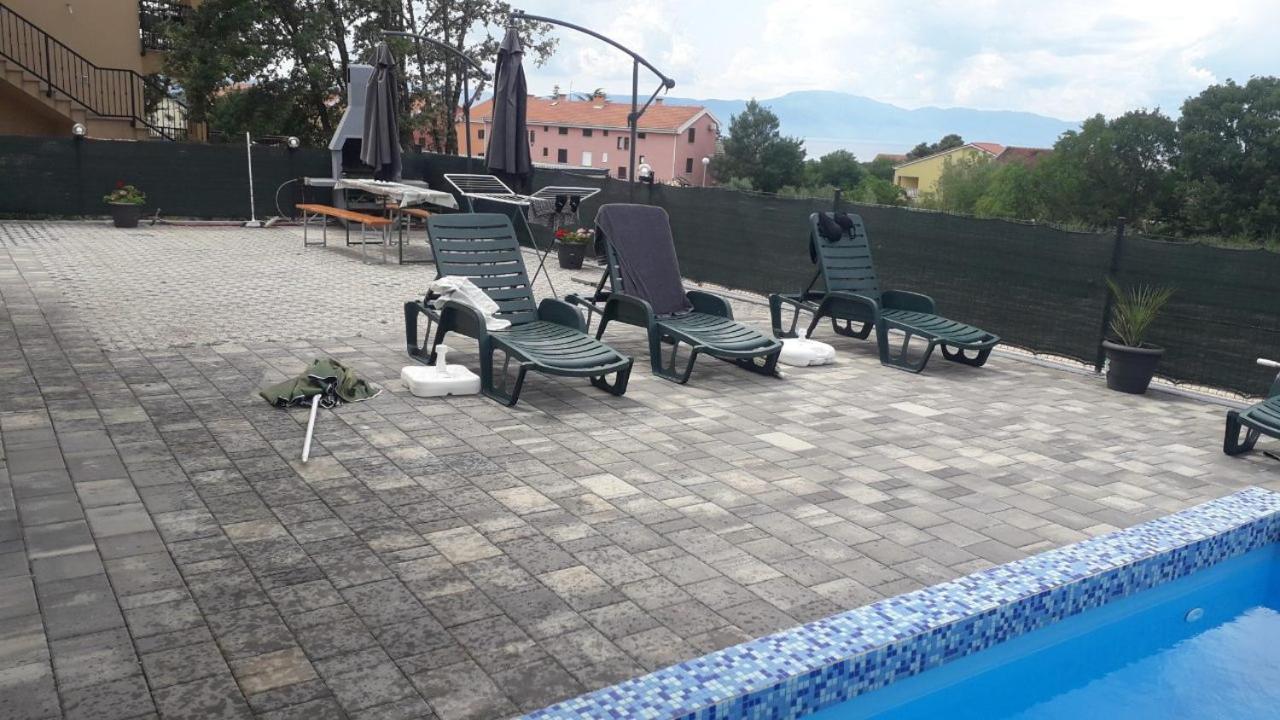 Apartmani Zaric Malinska Exterior foto