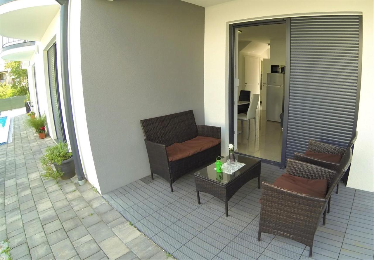 Apartmani Zaric Malinska Exterior foto