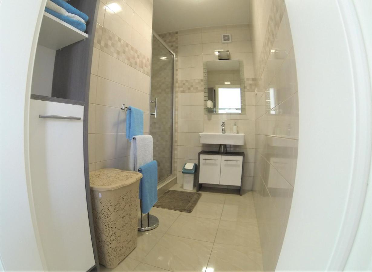 Apartmani Zaric Malinska Exterior foto