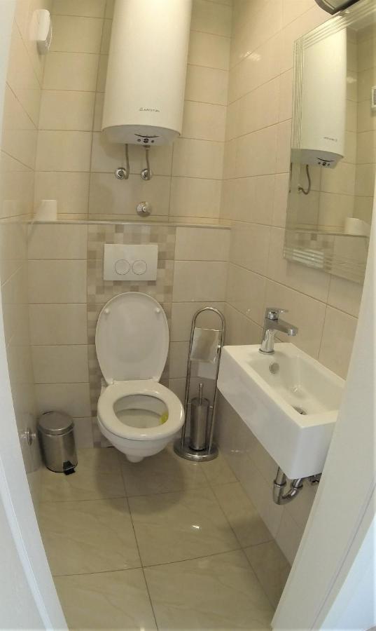 Apartmani Zaric Malinska Exterior foto